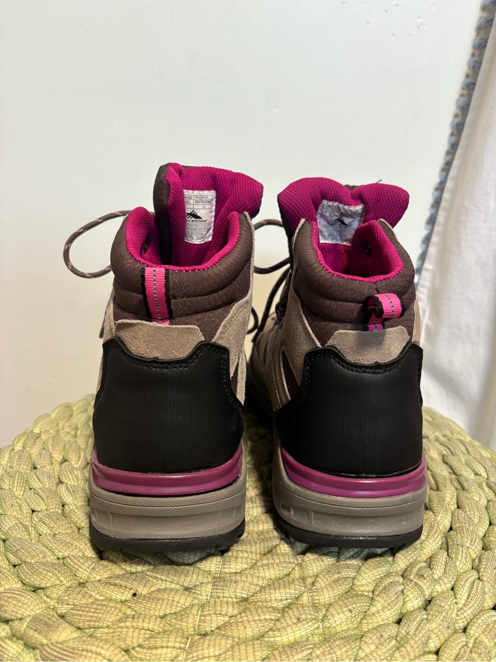 NEW High Sierra High Top Waterproof Hiking Boots - Taupe  Pink Accents Size 10 - Picture 4 of 7
